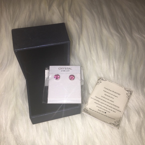 NWT!!! Beautiful Rose Stud Earring For Girls - Picture 1 of 7